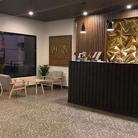 Rudolfo Suites Roxas City Exterior foto