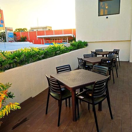 Rudolfo Suites Roxas City Exterior foto