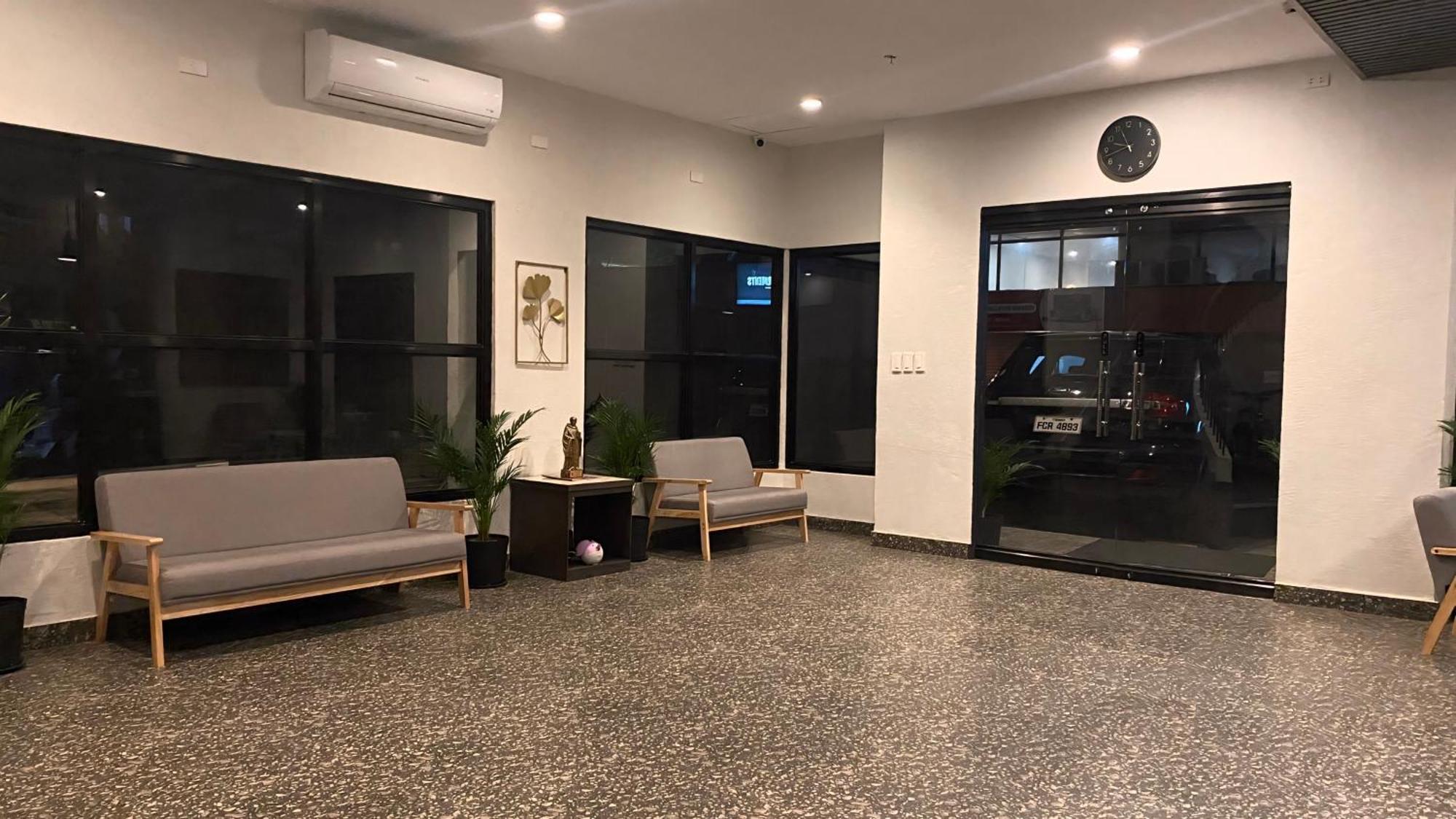 Rudolfo Suites Roxas City Exterior foto